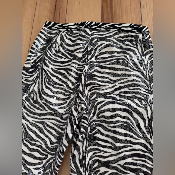 Cache Zebra Print Straight Leg Sequined Pants sz 6 - Picture 7 of 9